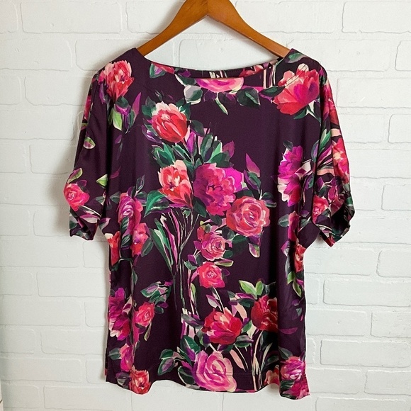 St. John Blouse Floral Roses Short Sleeve Silk Purple Pink Red S Oversized FLAW - Picture 1 of 13